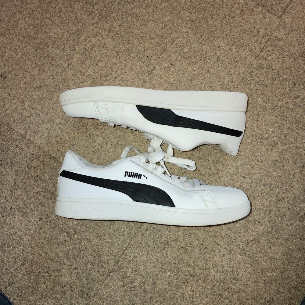 Puma Smash v2 Casual Sneaker | Black White | M10.5